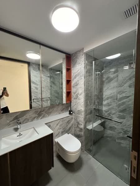 Clavon Condominium For Sale at S$ 2,888,888 | PropertyGuru Singapore - Bathroom
