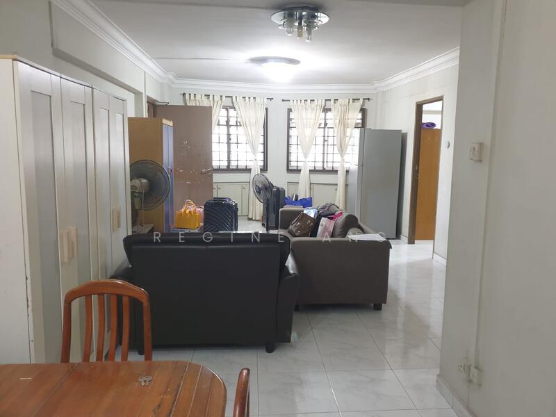 790 Woodlands Avenue 6, 790 Woodlands Avenue 6, 3 Bedrooms, 1,324 sqft, HDB Flat For Rent, by Regine Ang, 500054112 - Living Room - PropertyGuru.com.sg