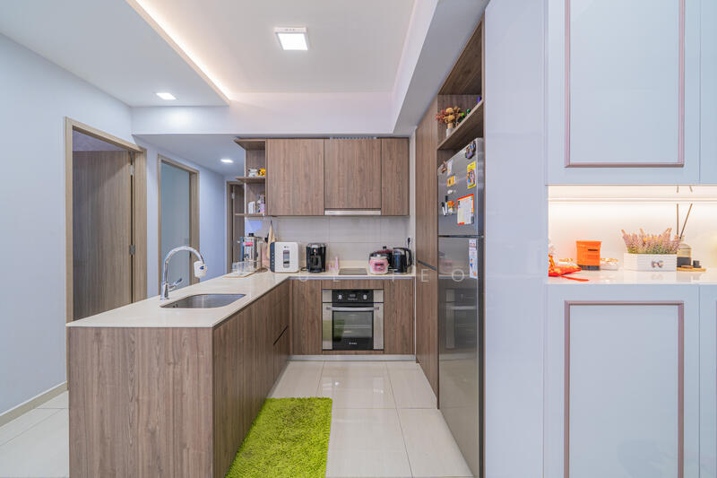 Choa Chu Kang Grove Condominium For Sale at S$ 1,288,000 | PropertyGuru Singapore - Kitchen