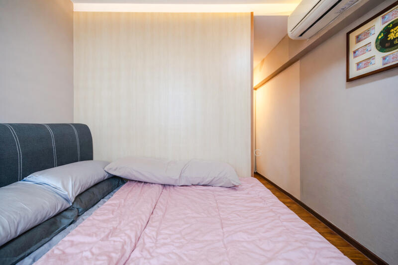 308B Punggol Walk HDB Flat For Sale at S$ 738,000 | PropertyGuru Singapore - Master Bedroom