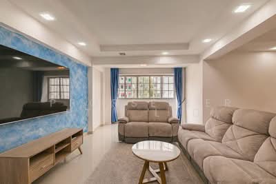 For Sale - 753 Woodlands Circle