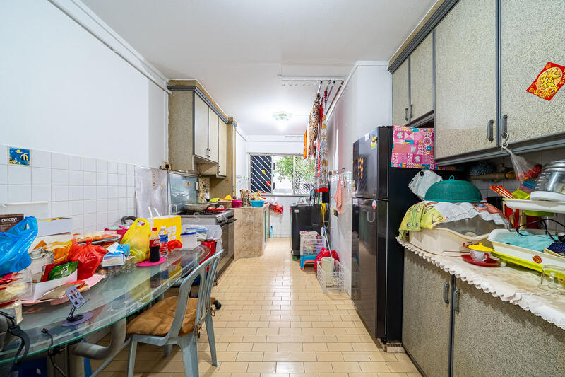 464 Jurong West Street 41, 464 Jurong West Street 41, 2 Bedrooms, 786 sqft, HDB Flat For Rent, by Isaac Liu, 500054139 - Kitchen - PropertyGuru.com.sg