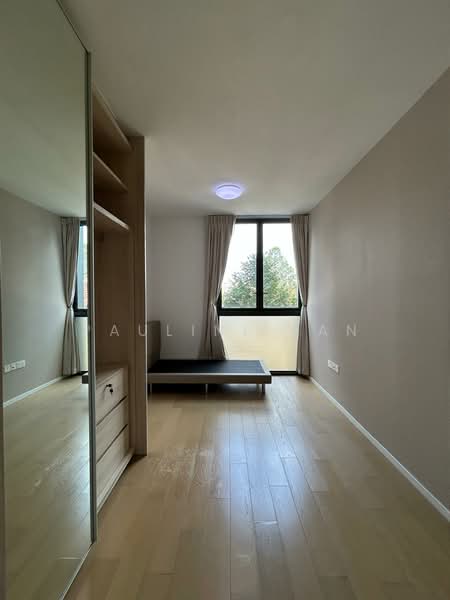 The Panorama Condominium For Sale at S$ 1,529,000 | PropertyGuru Singapore - Master Bedroom