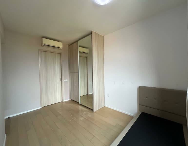 The Panorama Condominium For Sale at S$ 1,529,000 | PropertyGuru Singapore - Master Bedroom