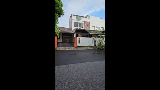 Freehold Jalan Chengam 1km CHIJ Corner Terrace Terraced House For Sale at S$ 5,488,888 | PropertyGuru Singapore