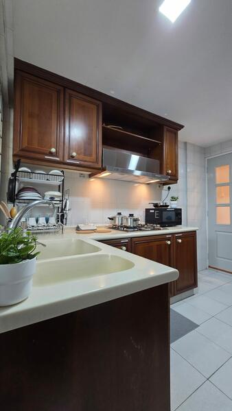 Sunbird View, 183A Sunbird Road, Room Rental, 150 sqft, Walk-up Apartment For Rent, by Wehome Co-Living, 500054197 - Enclosed Kitchen - PropertyGuru.com.sg