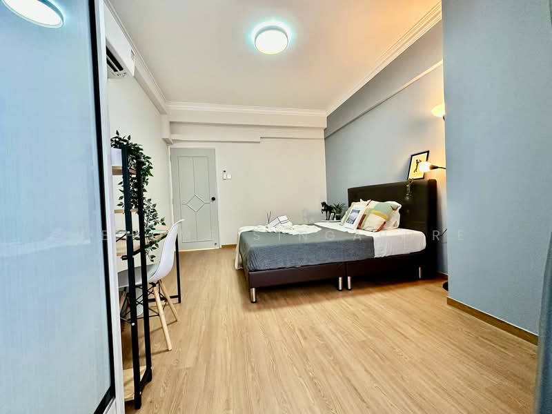 Sunbird View, 183A Sunbird Road, Room Rental, 200 sqft, Walk-up Apartment For Rent, by Wehome Co-Living, 500054197 - Executive Queen Room - PropertyGuru.com.sg