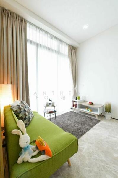 The Laurels @ Cairnhill Road Condominium For Sale at S$ 1,549,999 | PropertyGuru Singapore - Living Room