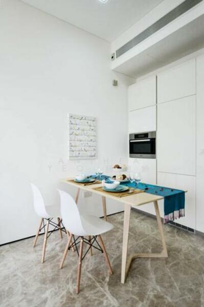 The Laurels @ Cairnhill Road Condominium For Sale at S$ 1,549,999 | PropertyGuru Singapore - Kitchen