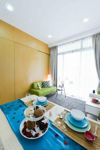 The Laurels @ Cairnhill Road Condominium For Sale at S$ 1,549,999 | PropertyGuru Singapore