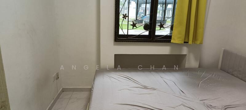 608 Jurong West Street 65, 608 Jurong West Street 65, Room Rental, 300 sqft, HDB Flat For Rent, by Angela Chan, 500054231 - Bedroom - PropertyGuru.com.sg
