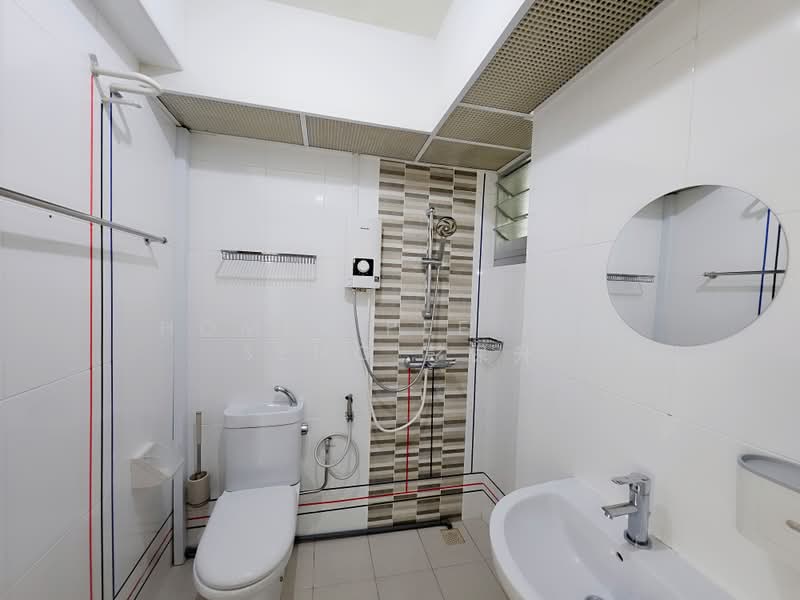 409C Northshore Drive, 409C Northshore Drive, 2 Bedrooms, 721 sqft, HDB Flat For Sale, by Homer Pee Poh Seng 彭保升, 500054238 - Bathroom - PropertyGuru.com.sg
