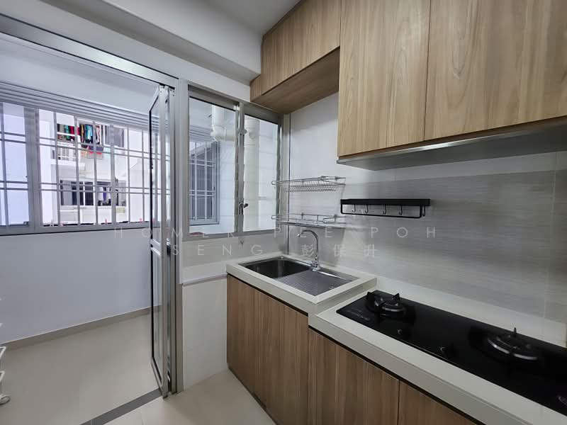 409C Northshore Drive, 409C Northshore Drive, 2 Bedrooms, 721 sqft, HDB Flat For Sale, by Homer Pee Poh Seng 彭保升, 500054238 - Kitchen - PropertyGuru.com.sg