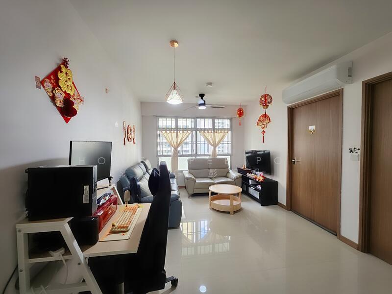 409C Northshore Drive, 409C Northshore Drive, 2 Bedrooms, 721 sqft, HDB Flat For Sale, by Homer Pee Poh Seng 彭保升, 500054238 - Living Room - PropertyGuru.com.sg