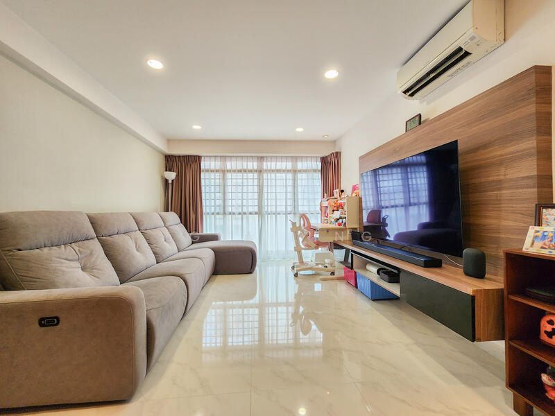 316C Anchorvale Link HDB Flat For Sale at S$ 725,000 | PropertyGuru Singapore - Living Room