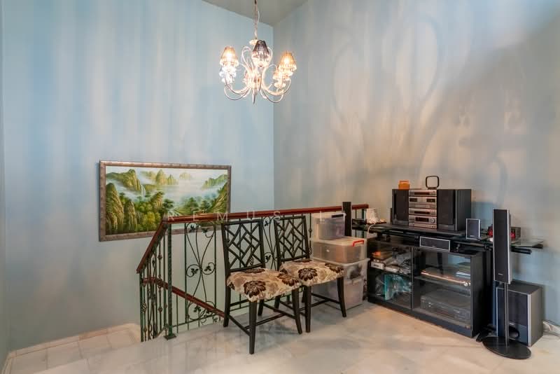 Pasir Ris Avenue Semi-Detached House For Sale at S$ 6,100,000 | PropertyGuru Singapore - Interior