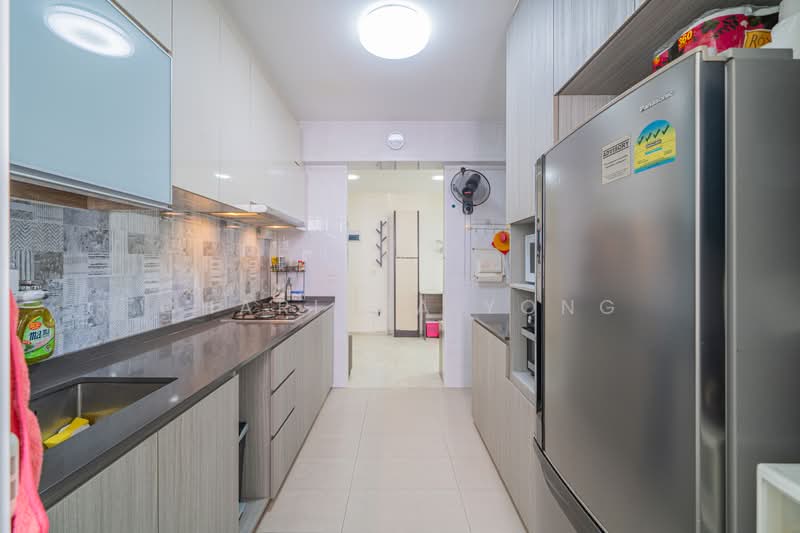 618D Punggol Drive HDB Flat For Sale at S$ 725,000 | PropertyGuru Singapore - Kitchen