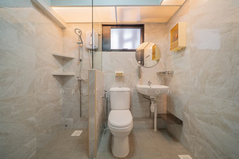 618D Punggol Drive HDB Flat For Sale at S$ 725,000 | PropertyGuru Singapore - Bathroom