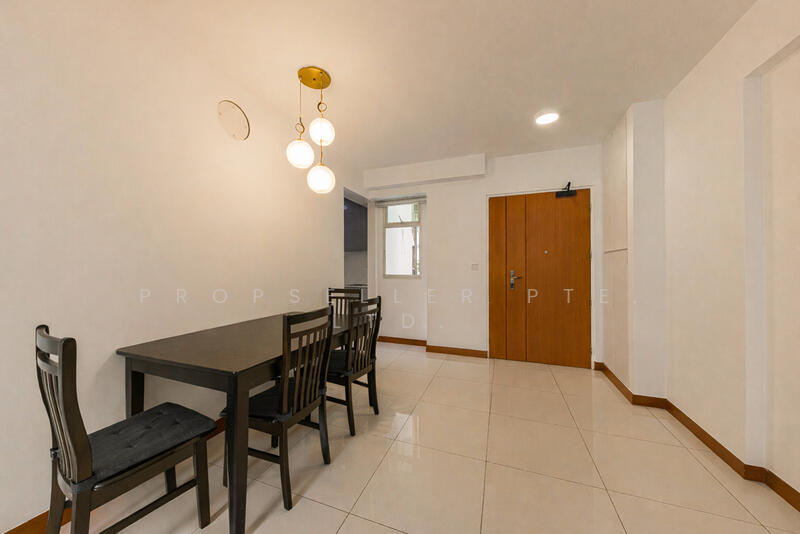 663C Punggol Drive HDB Flat For Sale at S$ 635,000 | PropertyGuru Singapore - Dining Room