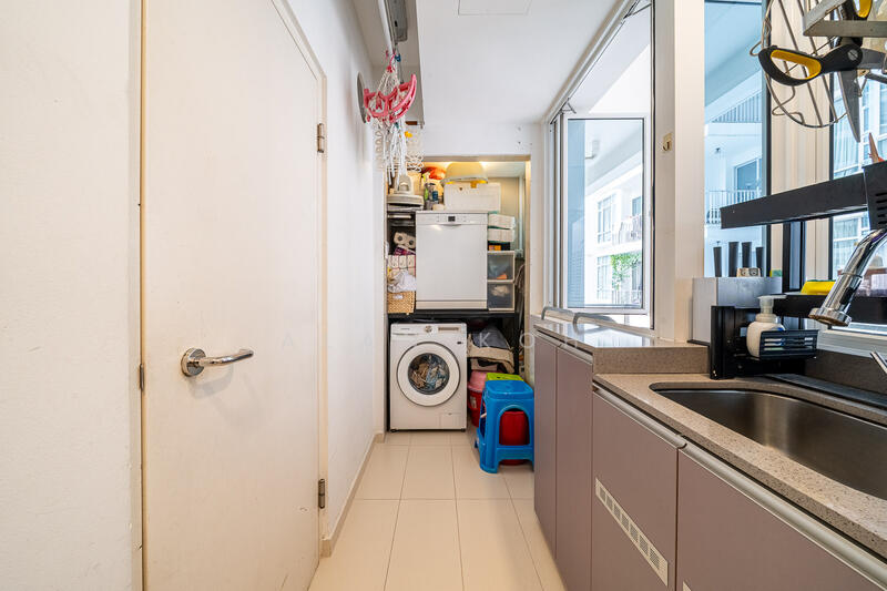 One St Michael's Condominium For Sale at S$ 2,400,000 | PropertyGuru Singapore - Interior