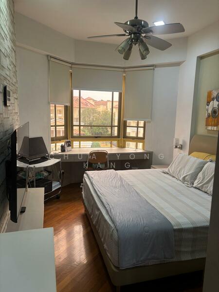 Villa Marina Condominium For Sale at S$ 2,880,000 | PropertyGuru Singapore - Bedroom