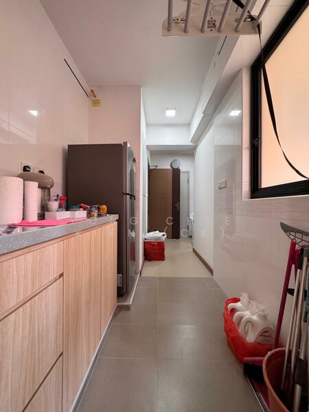 468B Bukit Batok West Avenue 9 HDB Flat For Sale at S$ 438,000 | PropertyGuru Singapore - Corridor