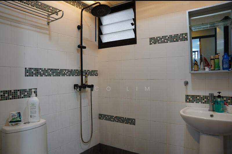 259C Punggol Field HDB Flat For Sale at S$ 938,888 | PropertyGuru Singapore - Bathroom