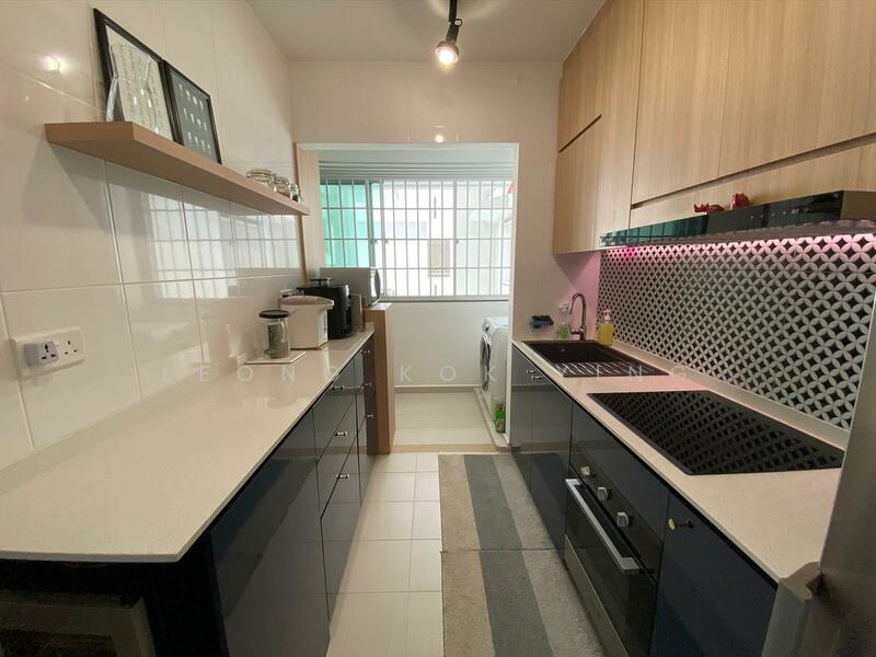 95A Henderson Road HDB Flat For Sale at S$ 1,049,000 | PropertyGuru Singapore - Kitchen