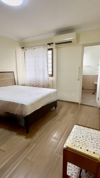 47 Lengkok Bahru HDB Flat For Sale at S$ 732,000 | PropertyGuru Singapore - Master Bedroom