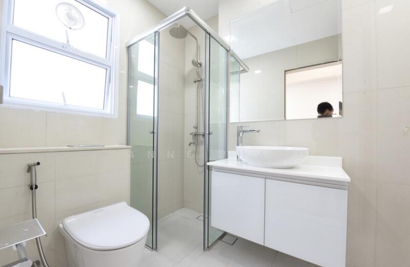 Regency Park, 3 Nathan Road, 4 Bedrooms, 3,650 sqft, Condominium For Rent, by Jeanne Phang, 500054423 - Bathroom - PropertyGuru.com.sg