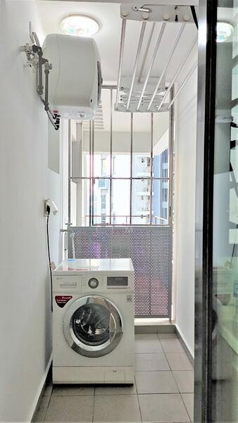 1 Cantonment Road HDB Flat For Sale at S$ 1,500,000 | PropertyGuru Singapore - Balcony