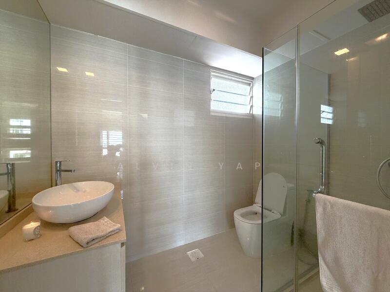 213B Compassvale Lane HDB Flat For Sale at S$ 655,000 | PropertyGuru Singapore - Bathroom