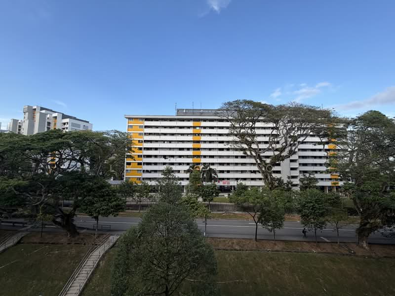 For Sale - 116 Ang Mo Kio Avenue 4