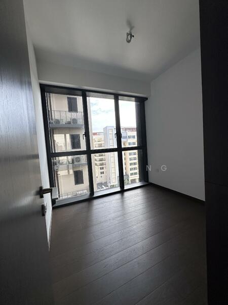 Tembusu Grand, , 4 Bedrooms, 1,432 sqft, Condominium For Rent, by Billy Ong, 500054456 - Junior Master bedroom - PropertyGuru.com.sg