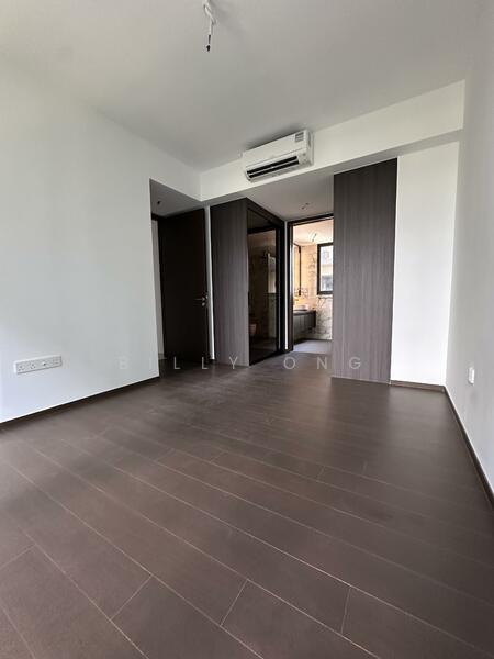 Tembusu Grand, , 4 Bedrooms, 1,432 sqft, Condominium For Rent, by Billy Ong, 500054456 - Master bedroom - PropertyGuru.com.sg