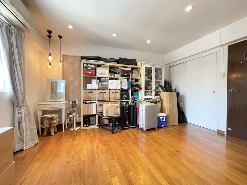 113 Clementi Street 13 HDB Flat For Sale at S$ 799,000 | PropertyGuru Singapore - Study