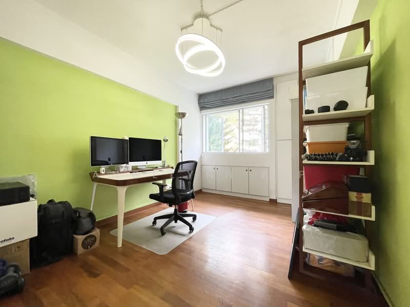 113 Clementi Street 13 HDB Flat For Sale at S$ 799,000 | PropertyGuru Singapore - Study