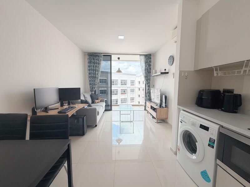 The Wisteria Condominium For Sale at S$ 740,000 | PropertyGuru Singapore - Living Room