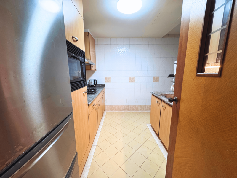 Chelsea Lodge, 300 Tanjong Katong Road, Room Rental, 150 sqft, Condominium For Rent, by Hakim Halim, 500054464 - Kitchen - PropertyGuru.com.sg