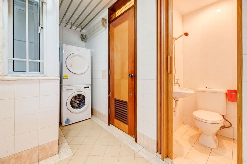 Chelsea Lodge, 300 Tanjong Katong Road, Room Rental, 150 sqft, Condominium For Rent, by Hakim Halim, 500054464 - Bathroom - PropertyGuru.com.sg