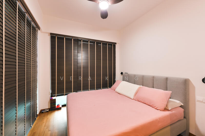 Mayfair Modern Condominium For Sale at S$ 2,650,000 | PropertyGuru Singapore - Bedroom