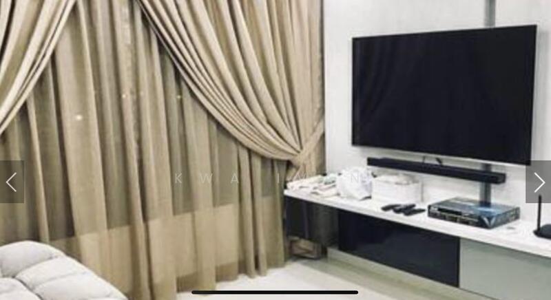 33 Ghim Moh Link HDB Flat For Sale at S$ 1,249,888 | PropertyGuru Singapore - Living Room