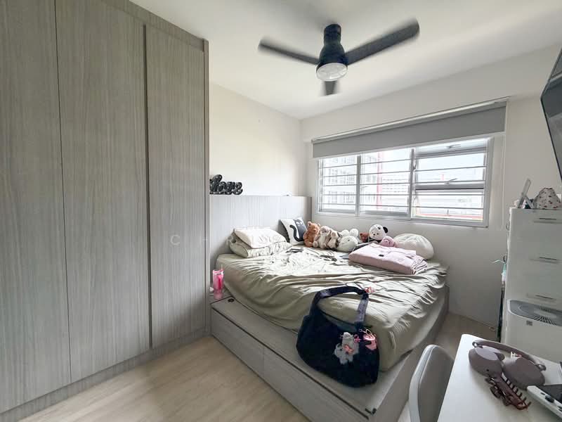 228A Ang Mo Kio Street 23 HDB Flat For Sale at S$ 1,050,000 | PropertyGuru Singapore - Bedroom