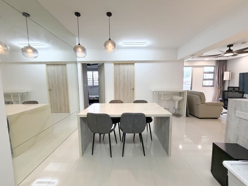 228A Ang Mo Kio Street 23 HDB Flat For Sale at S$ 1,050,000 | PropertyGuru Singapore - Dining Room