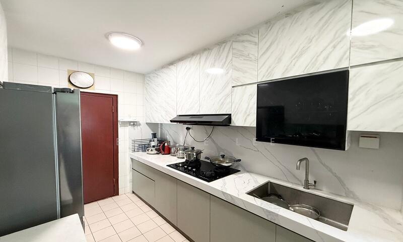 643 Punggol Central HDB Flat For Sale at S$ 650,000 | PropertyGuru Singapore - Kitchen