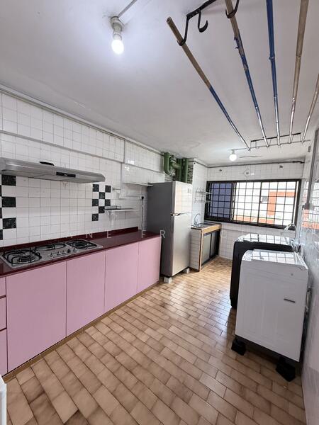 301 Bukit Batok Street 31, 301 Bukit Batok Street 31, 3 Bedrooms, 904 sqft, HDB Flat For Rent, by Jane Francis, 500054533 - Kitchen - PropertyGuru.com.sg