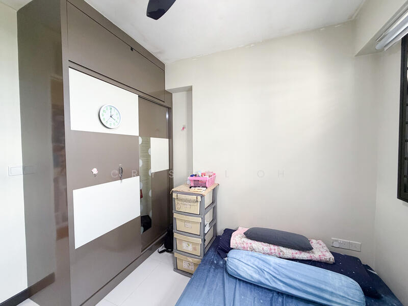 473A Fernvale Street HDB Flat For Sale at S$ 630,000 | PropertyGuru Singapore - Bedroom