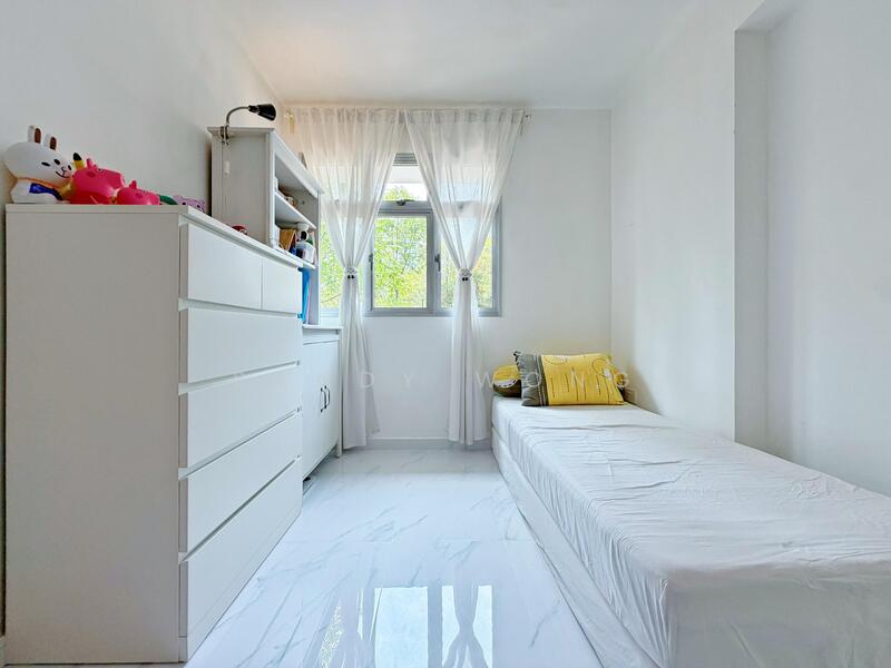 803B Keat Hong Close HDB Flat For Sale at S$ 600,000 | PropertyGuru Singapore - Bedroom