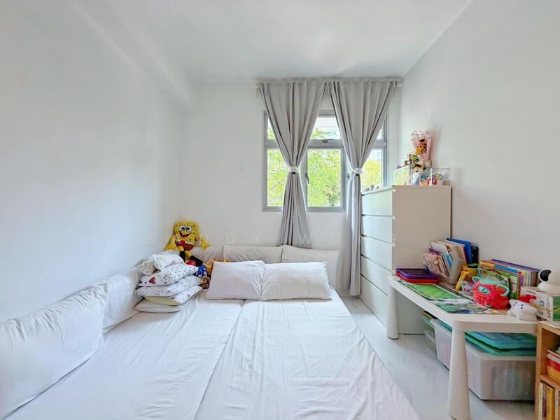 803B Keat Hong Close HDB Flat For Sale at S$ 600,000 | PropertyGuru Singapore - Bedroom