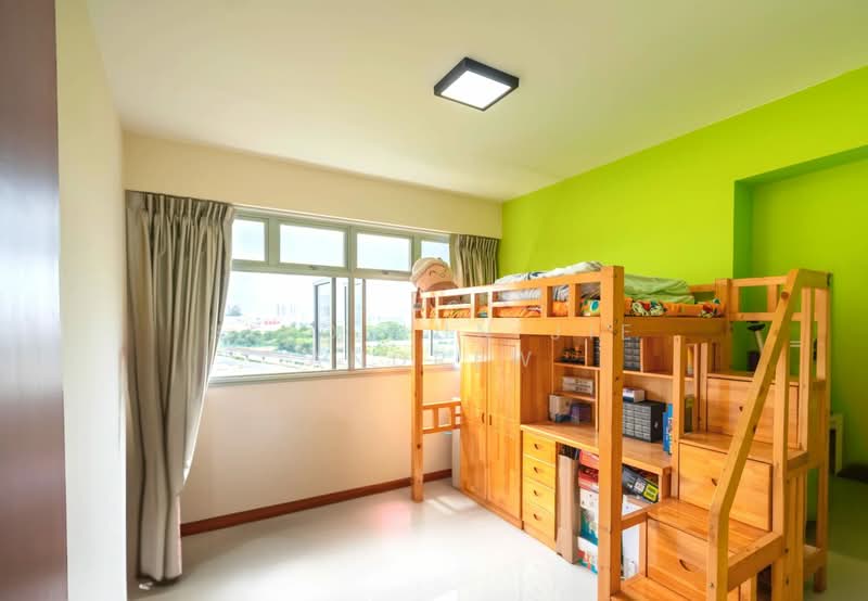 812B Choa Chu Kang Avenue 7 HDB Flat For Sale at S$ 768,000 | PropertyGuru Singapore - Bedroom
